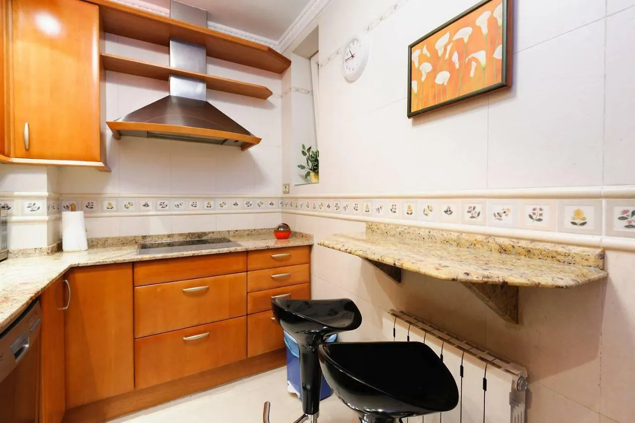 Apartamento Frente Al Guggenheim Con Wifi Y Parking Privado Gratis 毕尔巴鄂